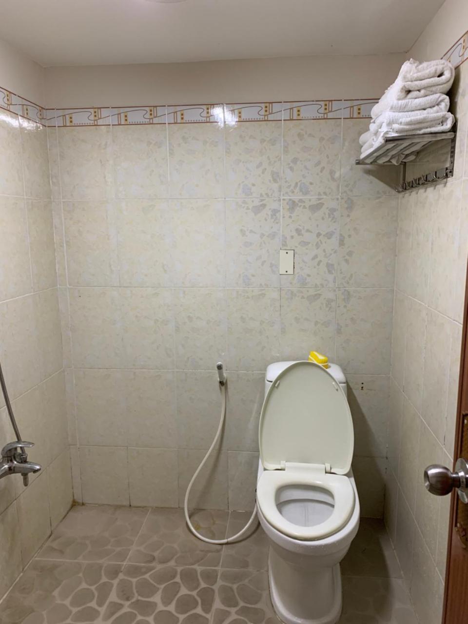 Minh Tuan Hotel Хошимин Экстерьер фото